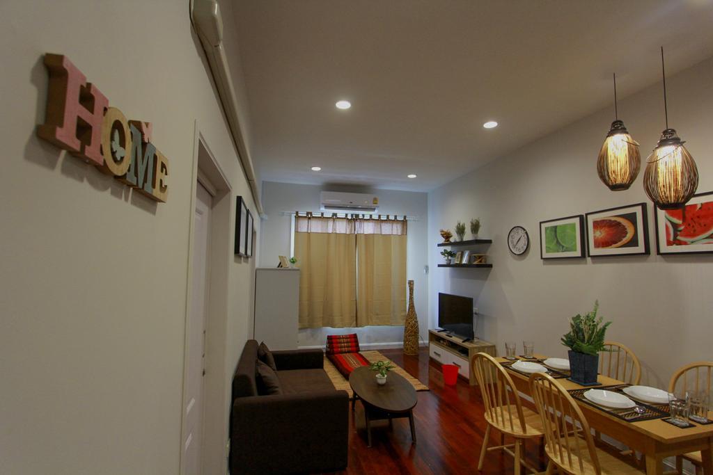 The Serene House Bangkok Exterior photo